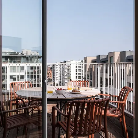 Апартаменты Penthouse With 2 Terraces & Harbour Views *