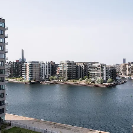 Penthouse With 2 Terraces & Harbour Views