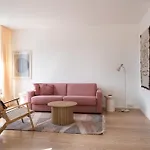 Penthouse With 2 Terraces & Harbour Views *
